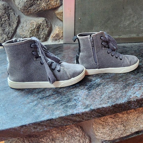 Cat & Jack Gray Canvas High-Top Sneakers Size 13 - Picture 10 of 16